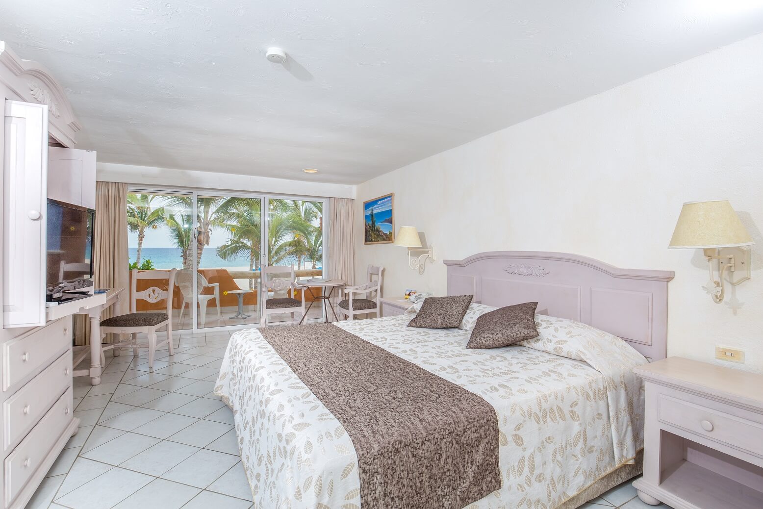 habitacion-estandar-vista-frontal-al-mar1.jpg